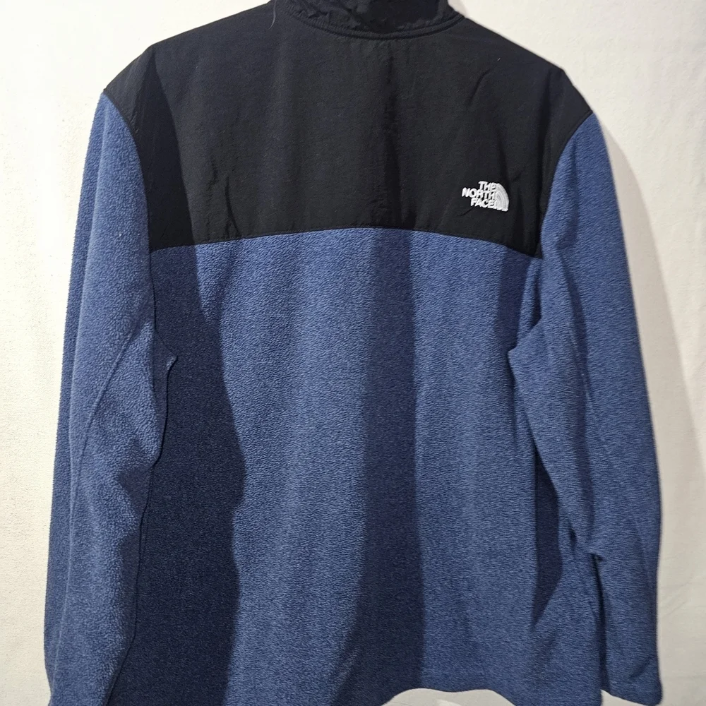 The North Face Men's Black‎ and Navy Performance Jacket